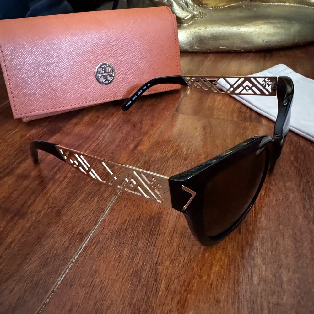 Tory Burch sunglasses Tory Burch TY9034 black brown gold monogram